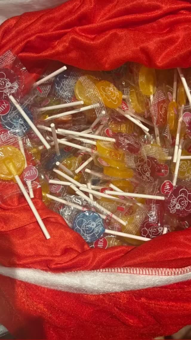 Instagram post from papanoelentuhogar. This post is in position 11.